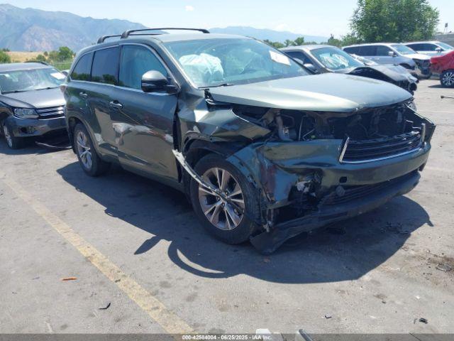  Salvage Toyota Highlander