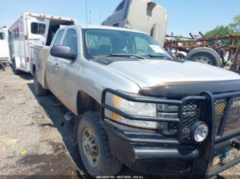  Salvage Chevrolet Silverado 2500