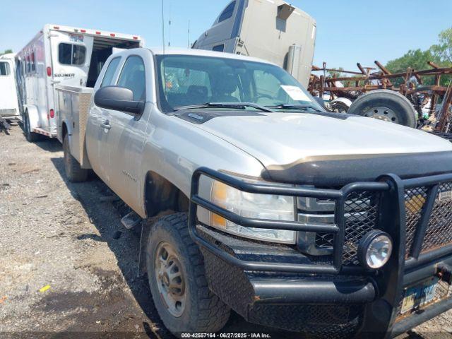  Salvage Chevrolet Silverado 2500