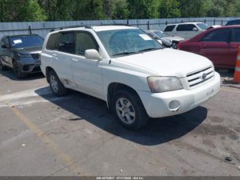  Salvage Toyota Highlander
