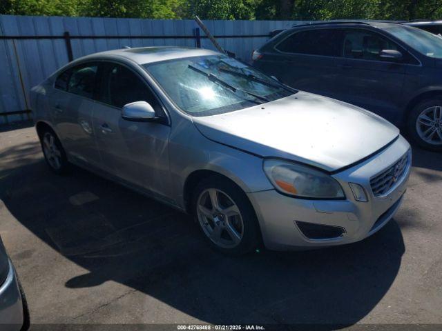  Salvage Volvo S60