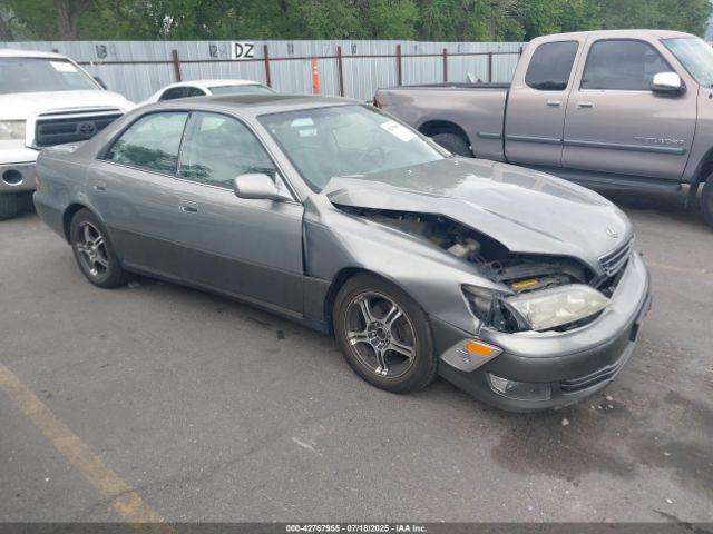  Salvage Lexus Es