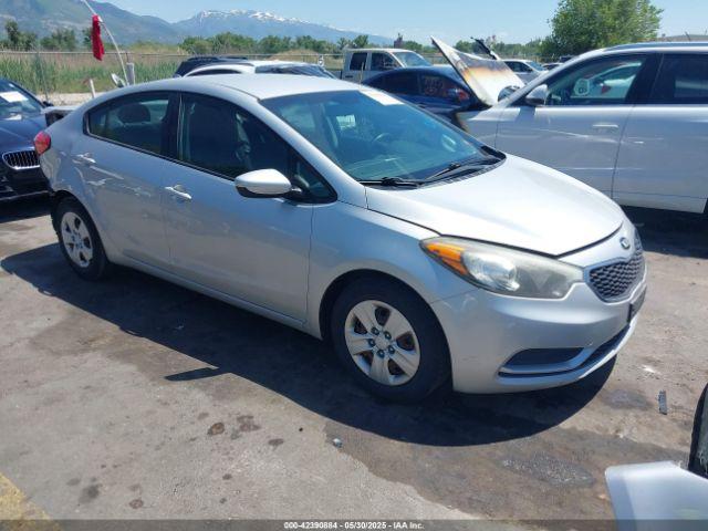  Salvage Kia Forte