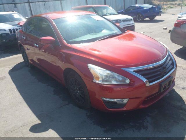  Salvage Nissan Altima