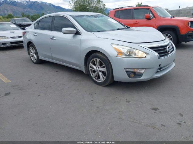  Salvage Nissan Altima