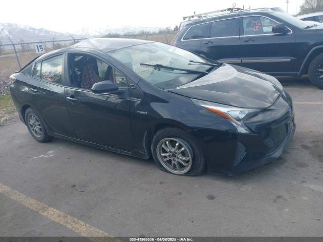  Salvage Toyota Prius
