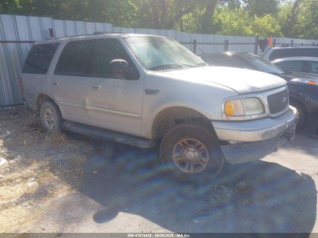  Salvage Ford Expedition