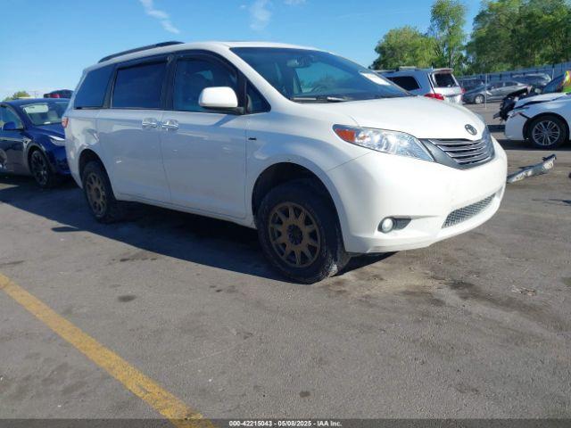  Salvage Toyota Sienna