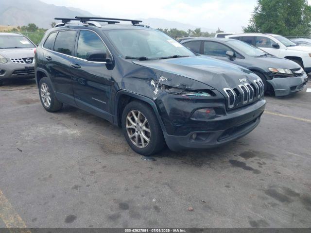  Salvage Jeep Cherokee