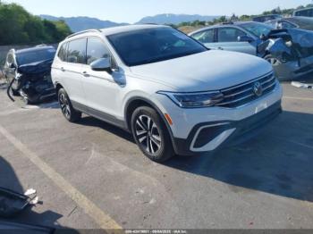  Salvage Volkswagen Tiguan