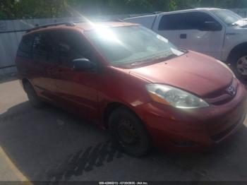  Salvage Toyota Sienna