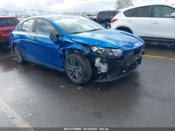  Salvage Kia Forte