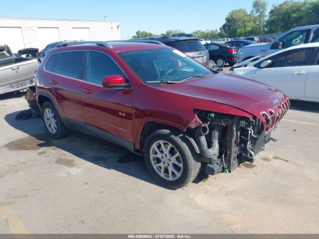  Salvage Jeep Cherokee