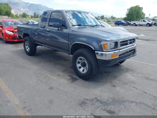  Salvage Toyota Pickup