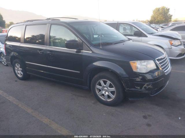  Salvage Chrysler Town & Country