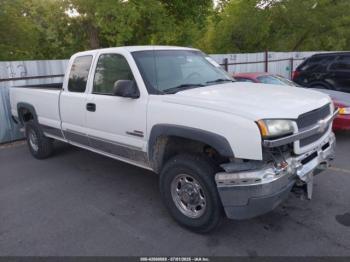  Salvage Chevrolet Silverado 2500