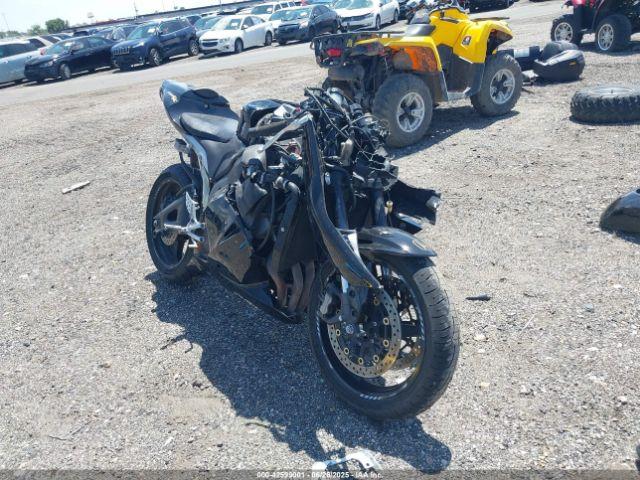 Salvage Honda Cbr600