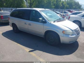  Salvage Chrysler Town & Country