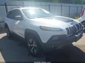  Salvage Jeep Cherokee