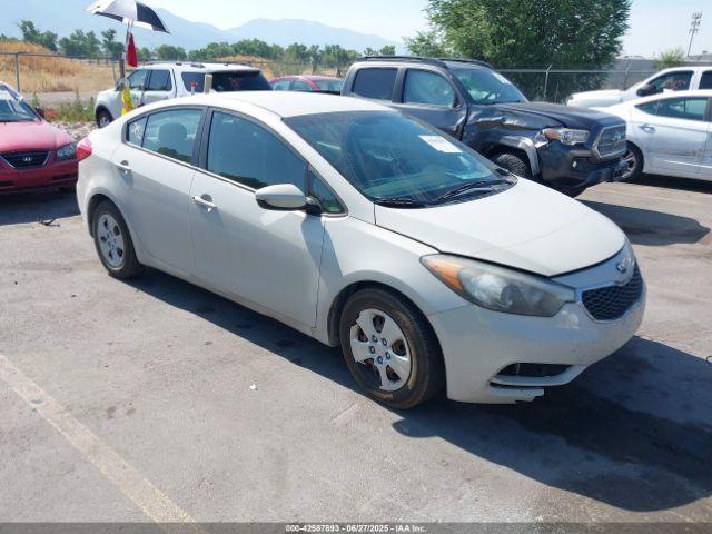  Salvage Kia Forte