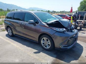 Salvage Toyota Sienna