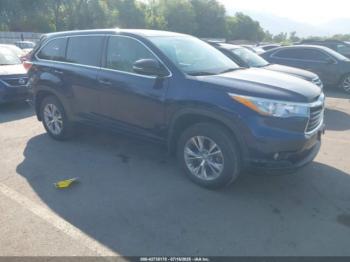  Salvage Toyota Highlander