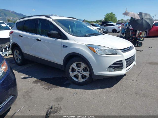  Salvage Ford Escape