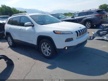  Salvage Jeep Cherokee