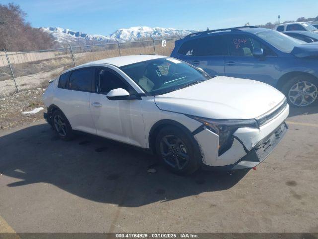  Salvage Kia K4