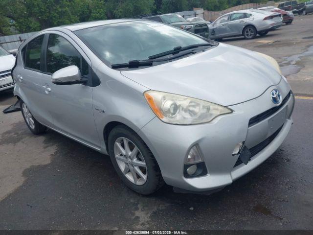  Salvage Toyota Prius c