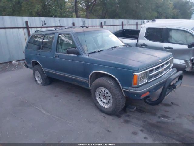  Salvage Chevrolet Blazer