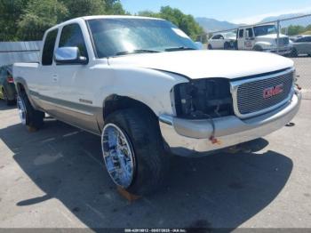  Salvage GMC Sierra 2500