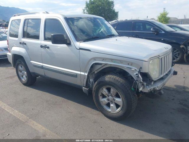  Salvage Jeep Liberty