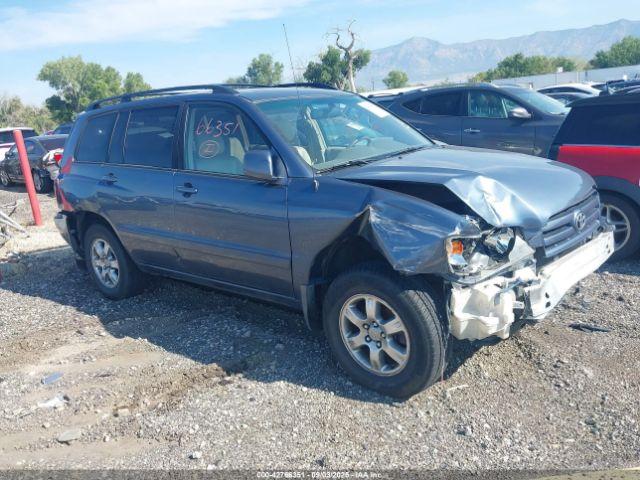  Salvage Toyota Highlander