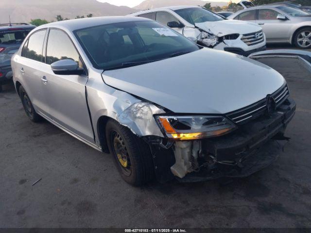  Salvage Volkswagen Jetta