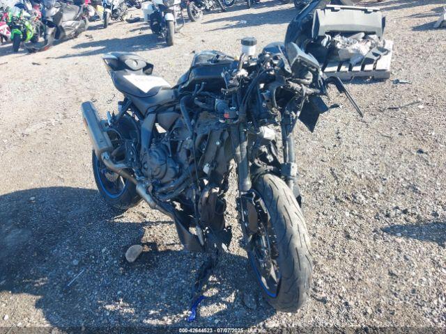  Salvage Yamaha Yzfr7