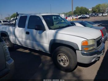  Salvage GMC Sierra 2500