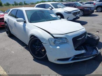  Salvage Chrysler 300