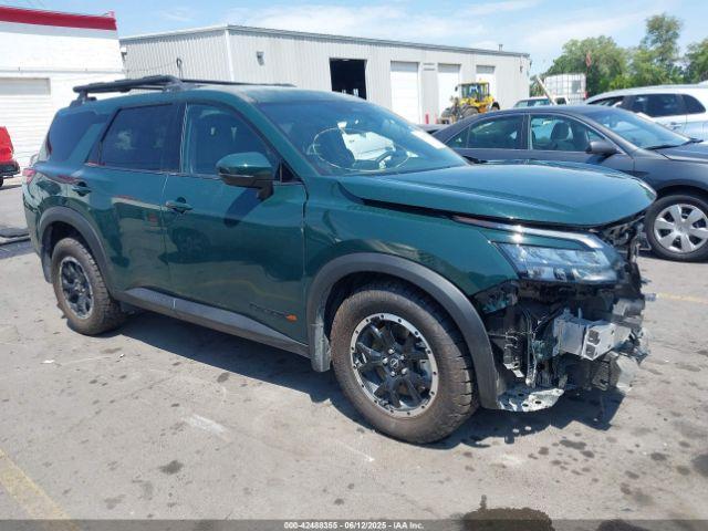  Salvage Nissan Pathfinder