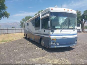  Salvage Freightliner Chassis