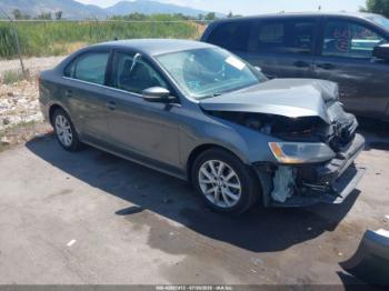  Salvage Volkswagen Jetta