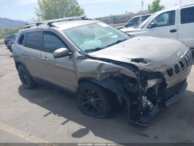  Salvage Jeep Cherokee