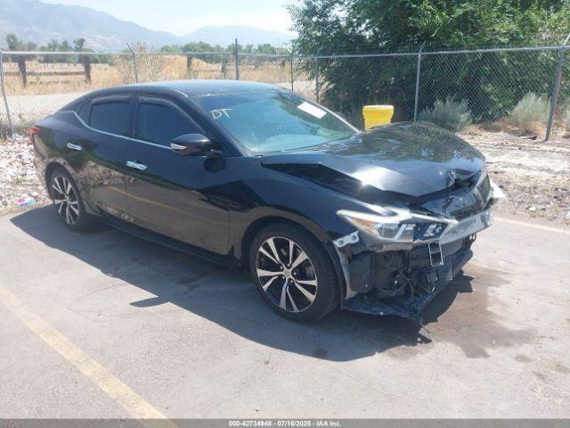  Salvage Nissan Maxima