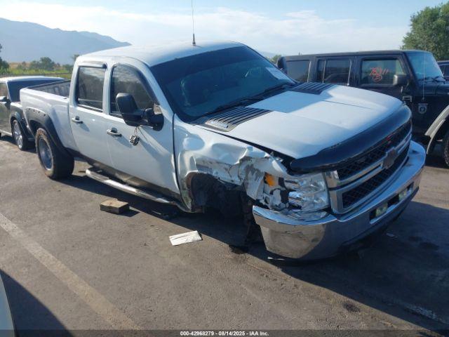  Salvage Chevrolet Silverado 2500