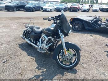  Salvage Harley-Davidson Flhx