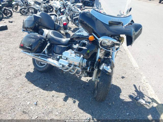  Salvage Honda Gl1500