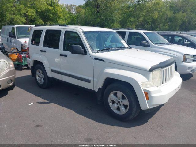  Salvage Jeep Liberty