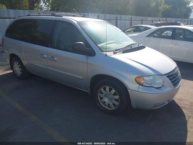  Salvage Chrysler Town & Country