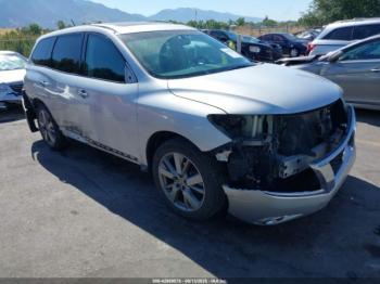  Salvage Nissan Pathfinder
