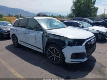  Salvage Audi Q7